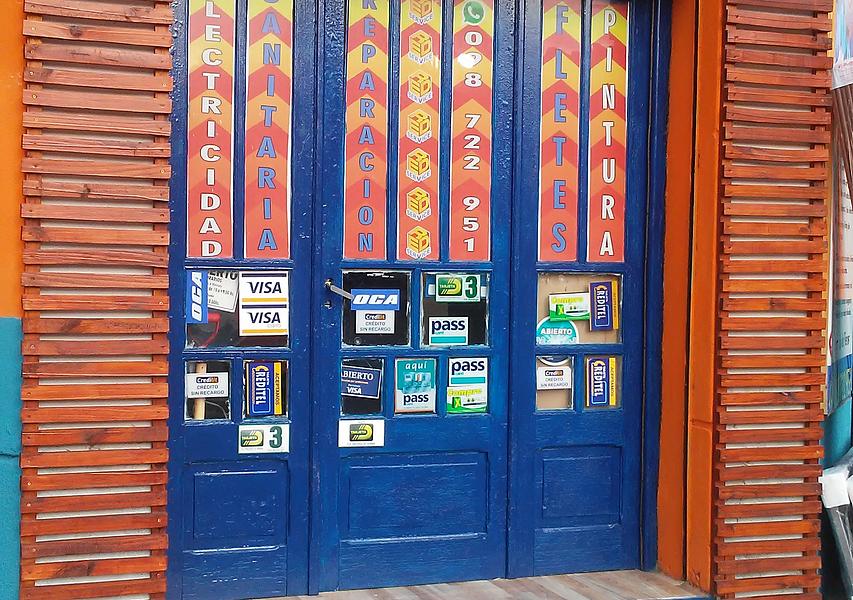 Alquiler y venta de locales en Fray Bentos del departamento de Rio negro - se vende empresa de servicios y ventas de varios