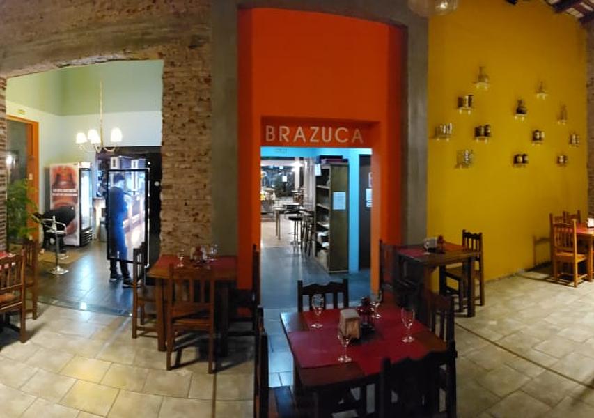 Alquiler local en Nueva Helvecia del departamento de Colonia - Restaurante estilo brasileño